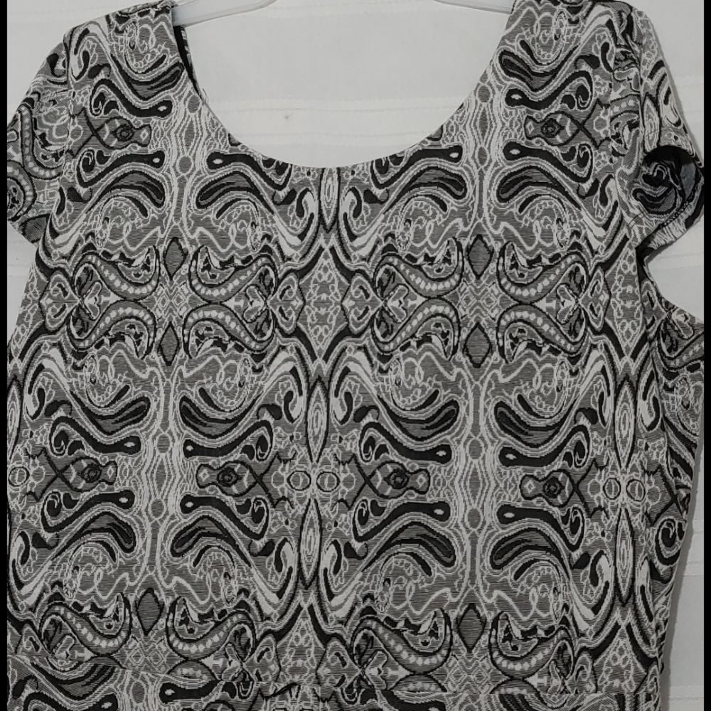 Ronni Nicole Dress - Picture 2 of 5